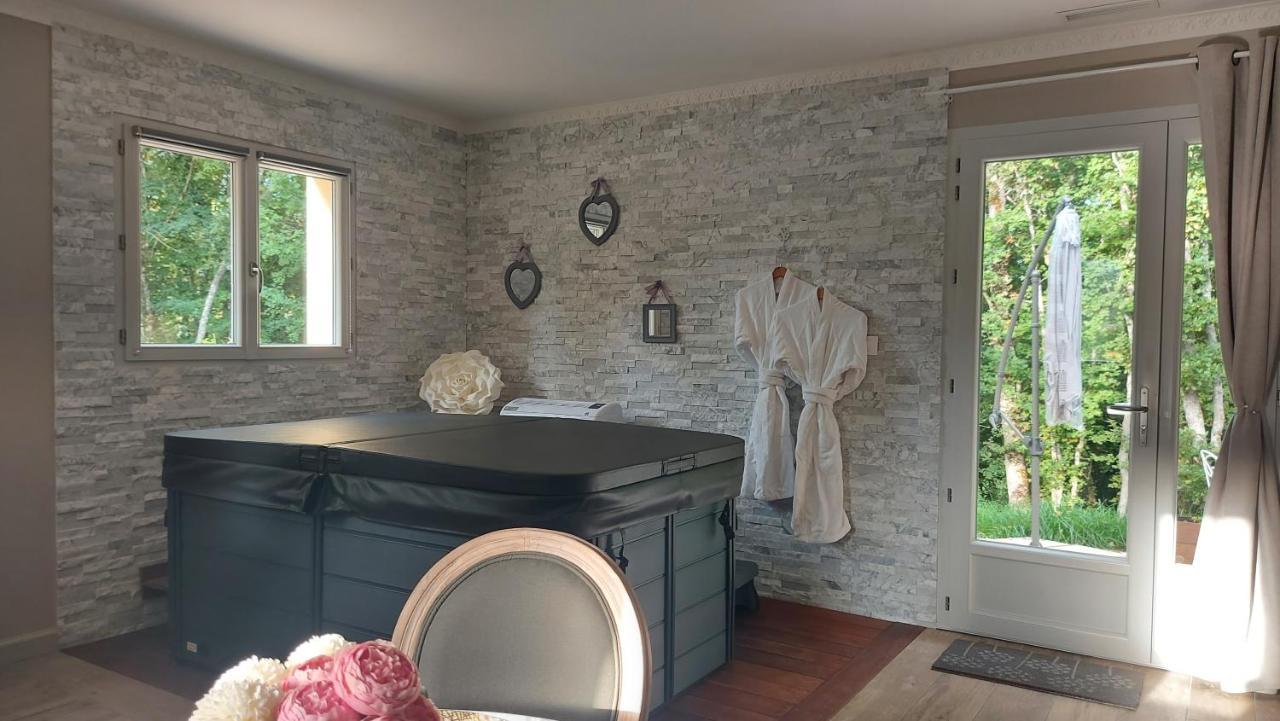 Gite Spa & Nature Saint-Chamassy المظهر الخارجي الصورة