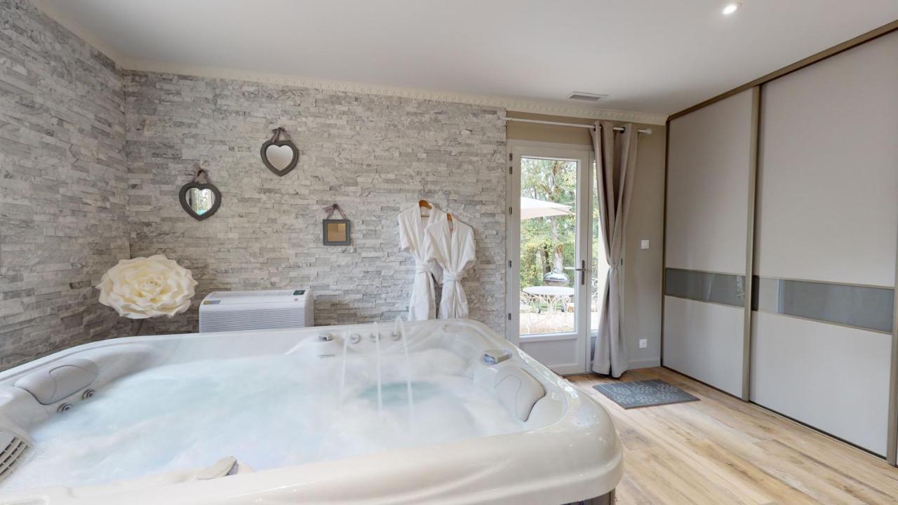 Gite Spa & Nature Saint-Chamassy المظهر الخارجي الصورة